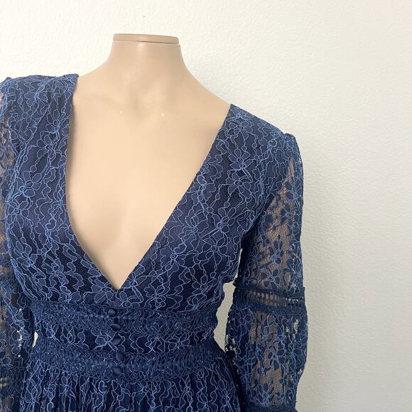 [Bardot] Navy Blue Deep V-Neck Venice Floral Lace Tiered Mini Dress Size Large L - Picture 9 of 13